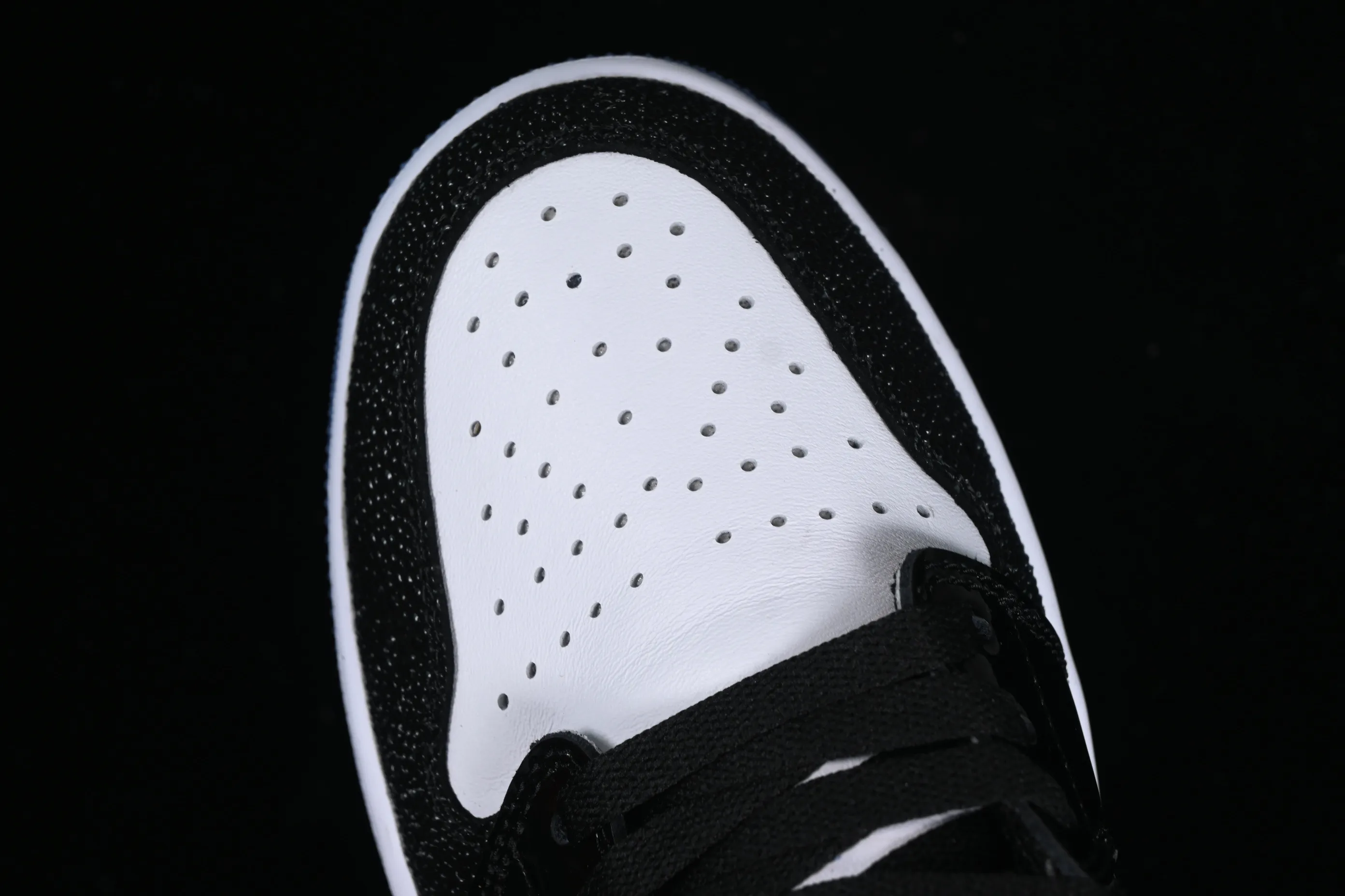 All categories Air Jordan Jordan series basketball shoes Air Jordan 1 Low G version pure original Air Jordan 1 Low Golf AJ1 Joe 1 new golf version laser patent leather black double hook FZ4159-100